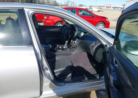 2017 Infiniti Q50 2.0T Premium z USA, uszkodzony, nr VIN JN1CV7AR3HM680987